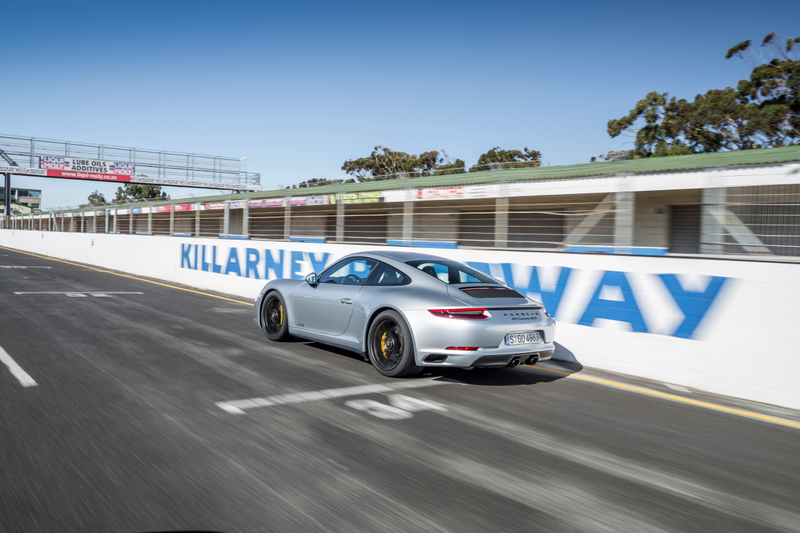 Illustration for article titled The 2017 Porsche 911 GTS Is A Supercar-Slaying Parts Bin Special Daily Driver
